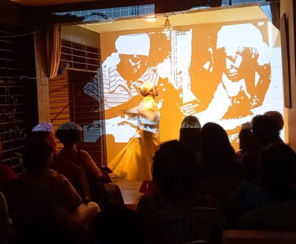 Apresentação teatral — Encantamentos da Várzea